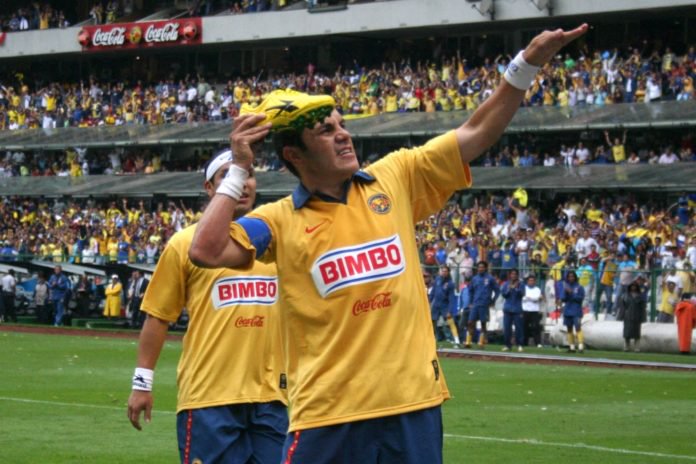 Cuauhtémoc Blanco no pierde el toque