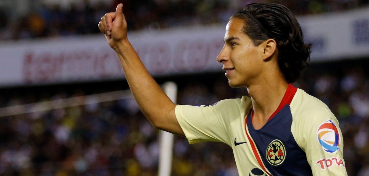 Diego Lainez plasmará sus huellas en el paseo de las luminarias