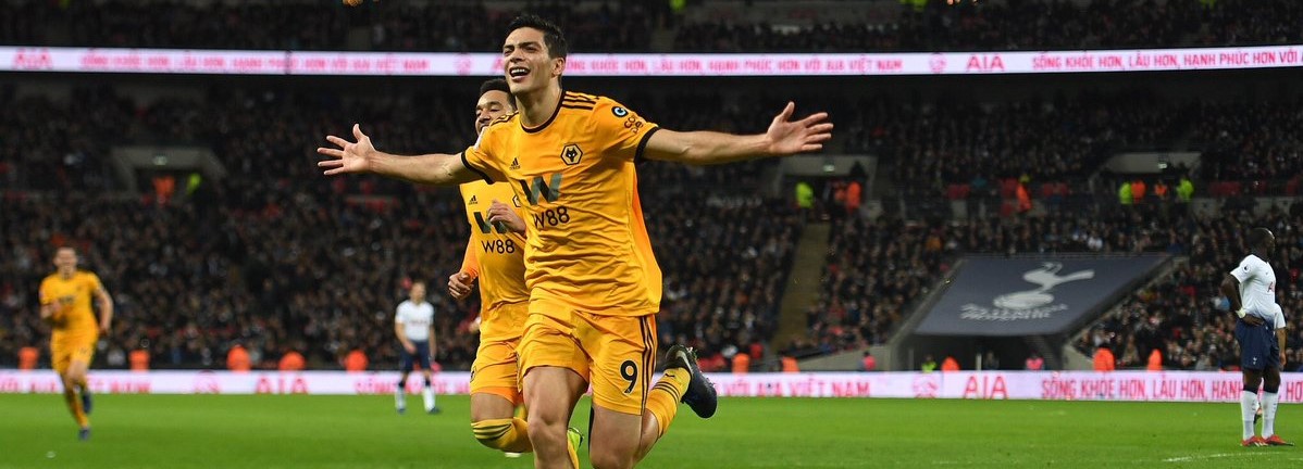 Raúl Jiménez anota gol en triunfo ante el Tottenham