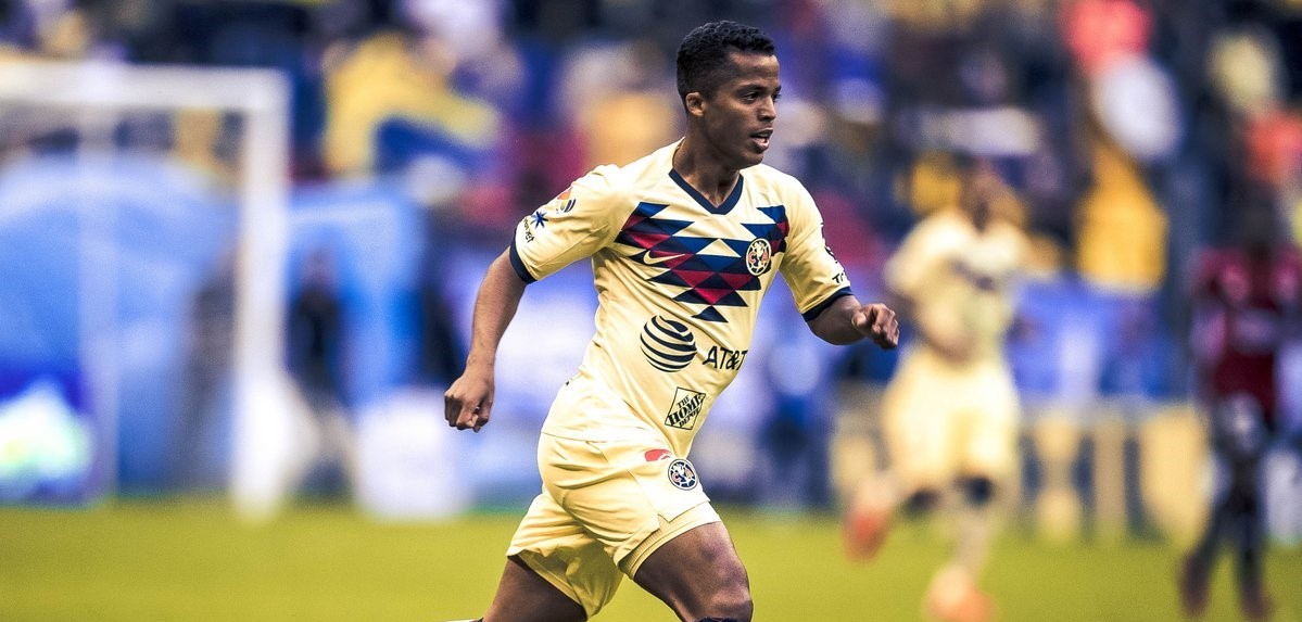 Giovani dos Santos espera a su hermano en el América