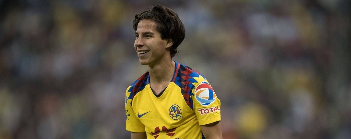 Diego Lainez podría regresar al América