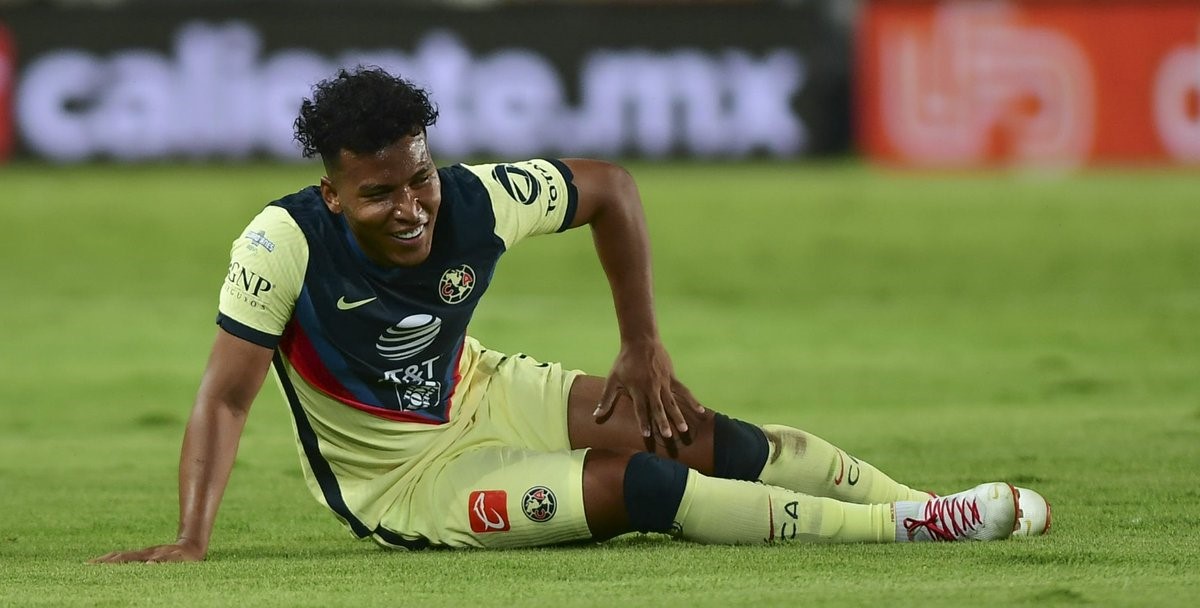 Roger Martínez quiere salir, pero le pone condiciones al América