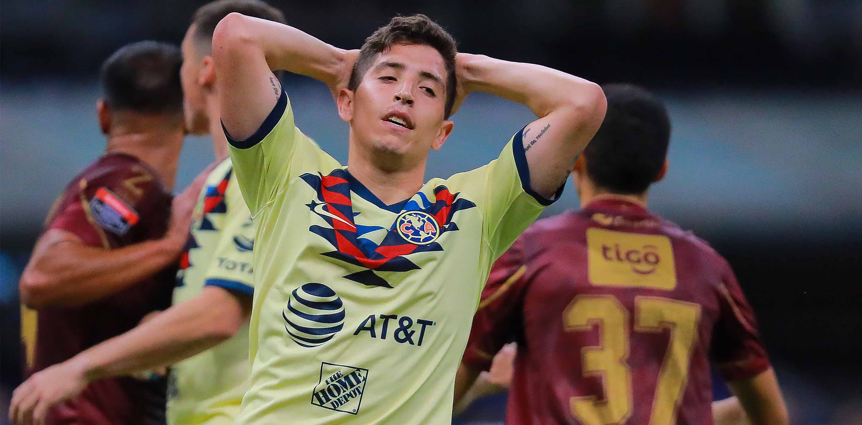 Santiago Cáseres fuera del América