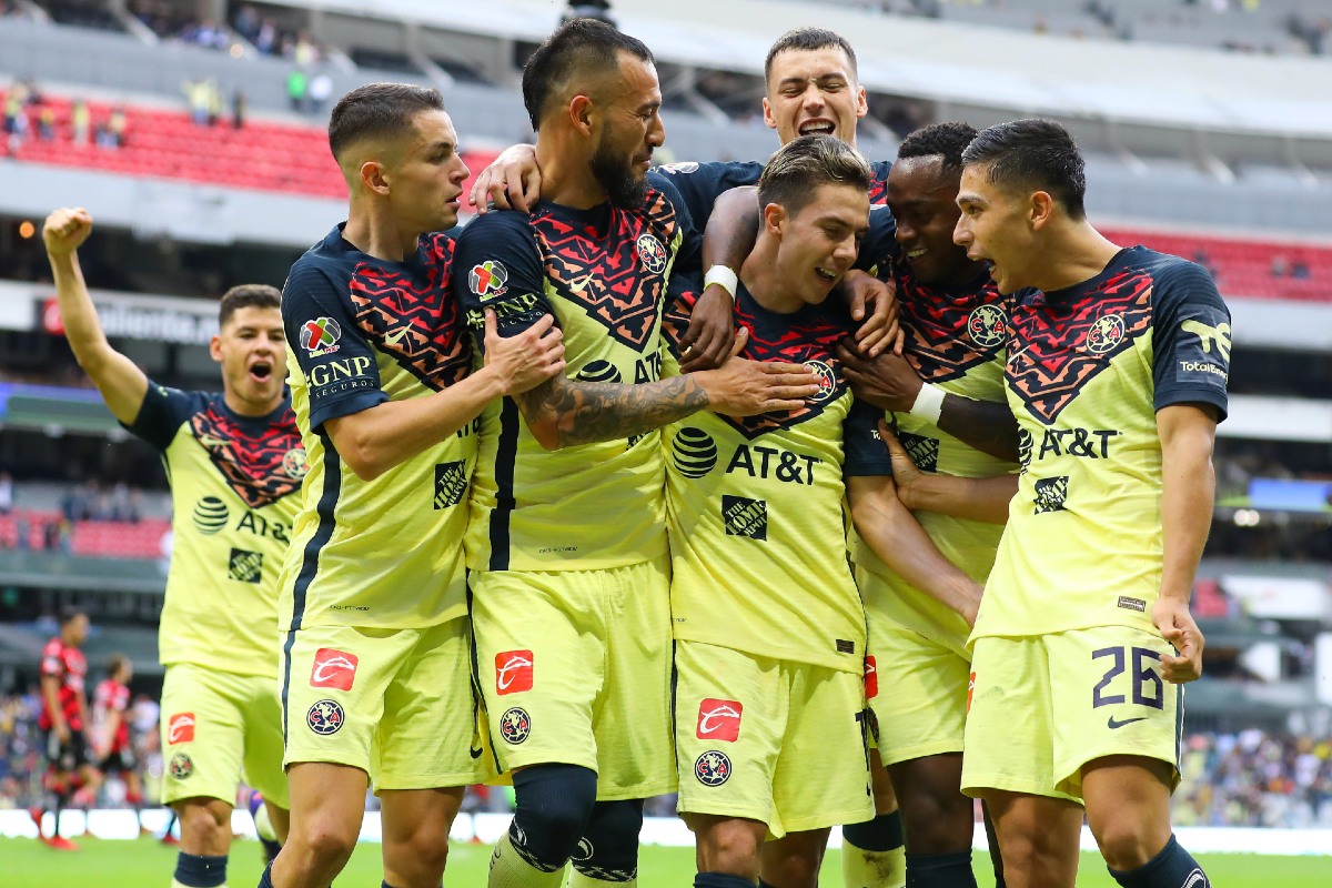 Santiago Baños aseguró que Córdova no durará mucho más en el América