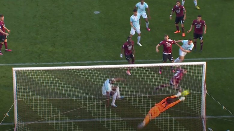 Impresionante actuación de Memo Ochoa ante el Inter de Milan