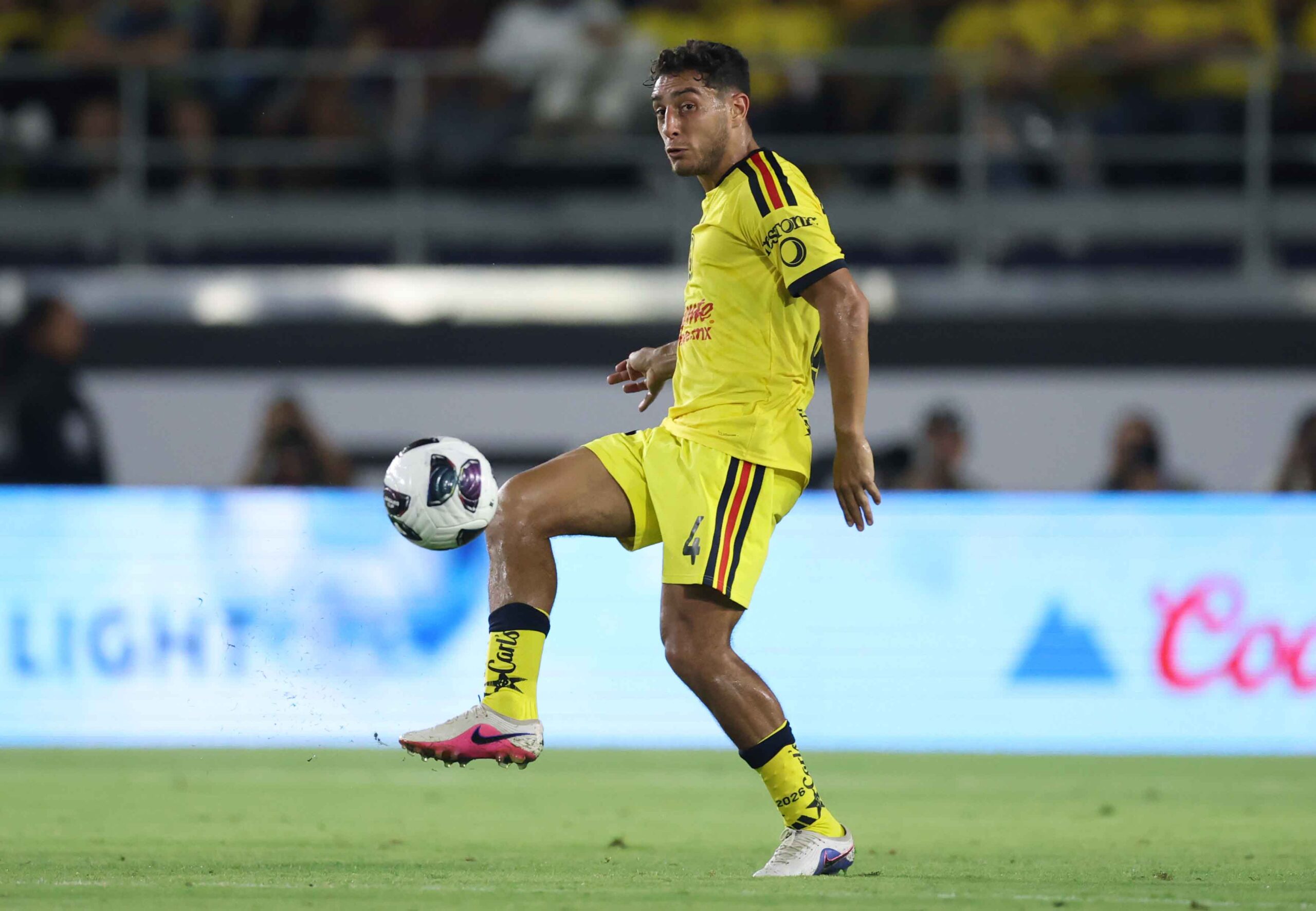 Dos titulares del América recibieron ofertas importantes y apuntan a salir del equipo